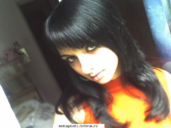 Poze DeeDee - DeeDee - .